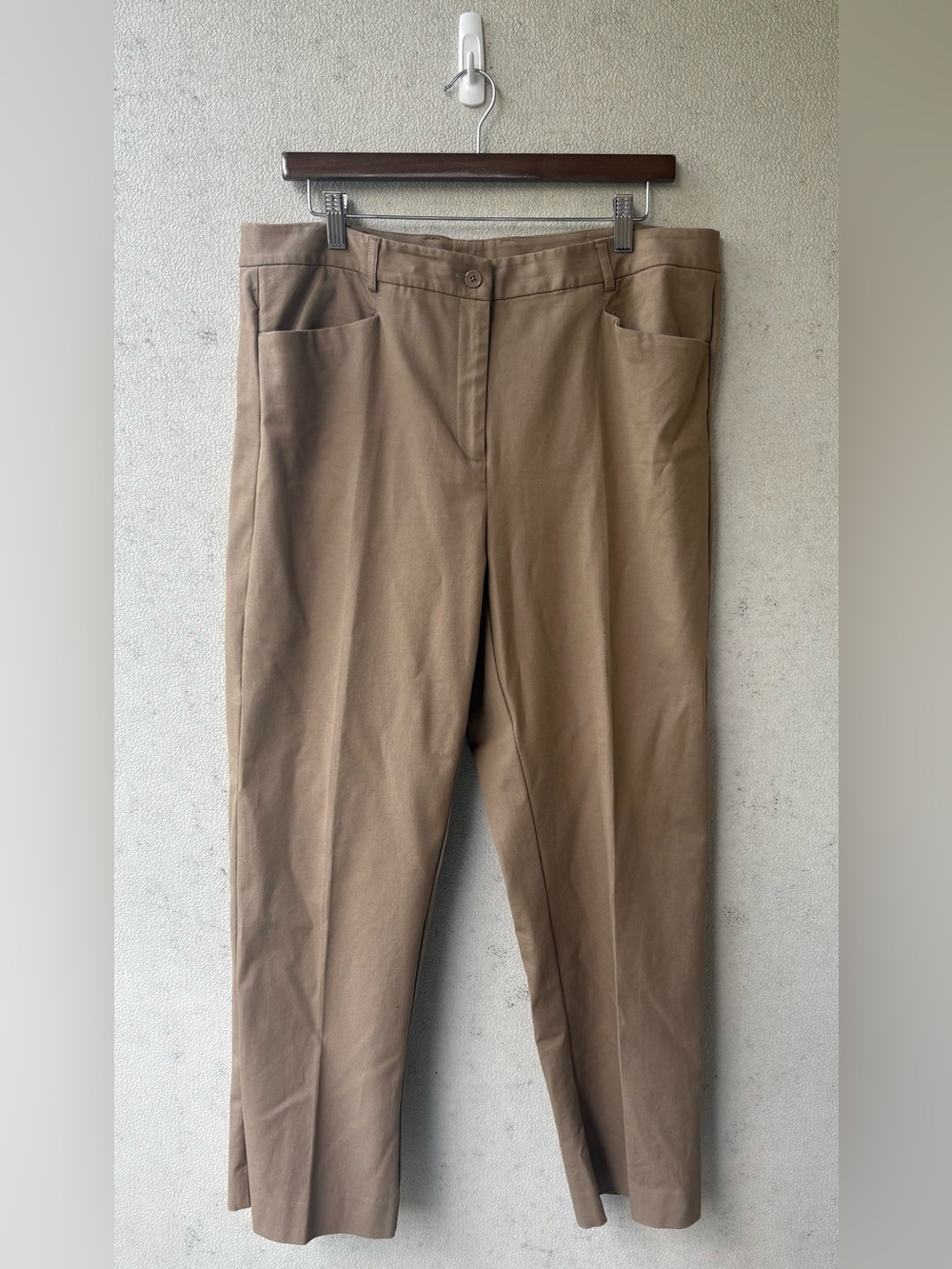 Talbots Woman Petites Tan Cotton Stretch Straight Leg Chino Pants